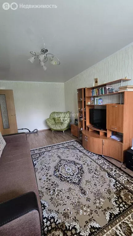 2-комнатная квартира: Каменск-Уральский, улица Механизаторов, 38А ... - Фото 1