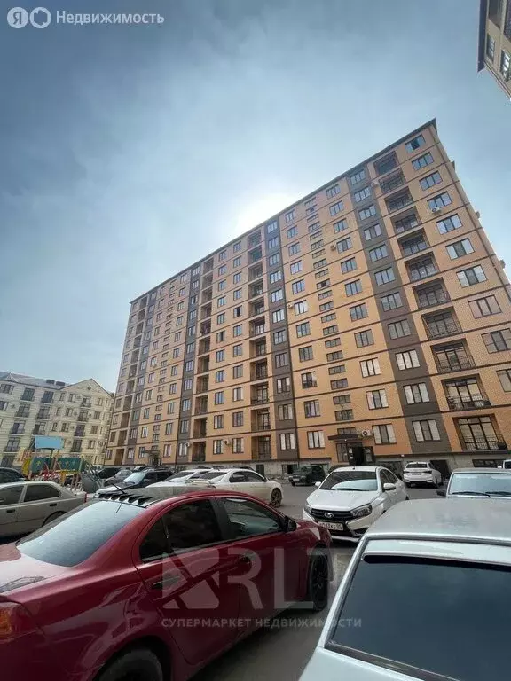 3-комнатная квартира: Махачкала, улица Лизы Чайкиной, 69 (88.9 м) - Фото 1