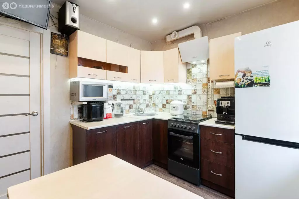 1-комнатная квартира: Омск, Новокирпичная улица, 1/1 (36 м) - Фото 1