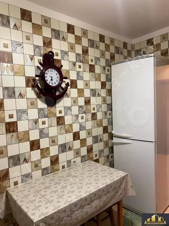2-к. квартира, 40 м, 1/9 эт. - Фото 1
