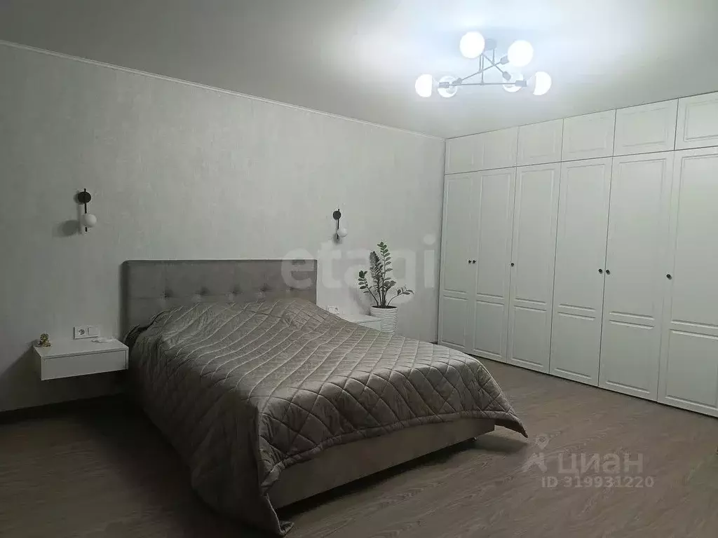 3-к кв. Орловская область, Орел ул. Достоевского, 5 (102.1 м) - Фото 1