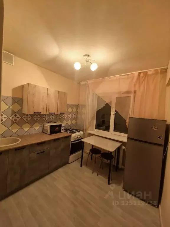 2-к кв. Свердловская область, Екатеринбург ул. Надеждинская, 3 (45.1 ... - Фото 1