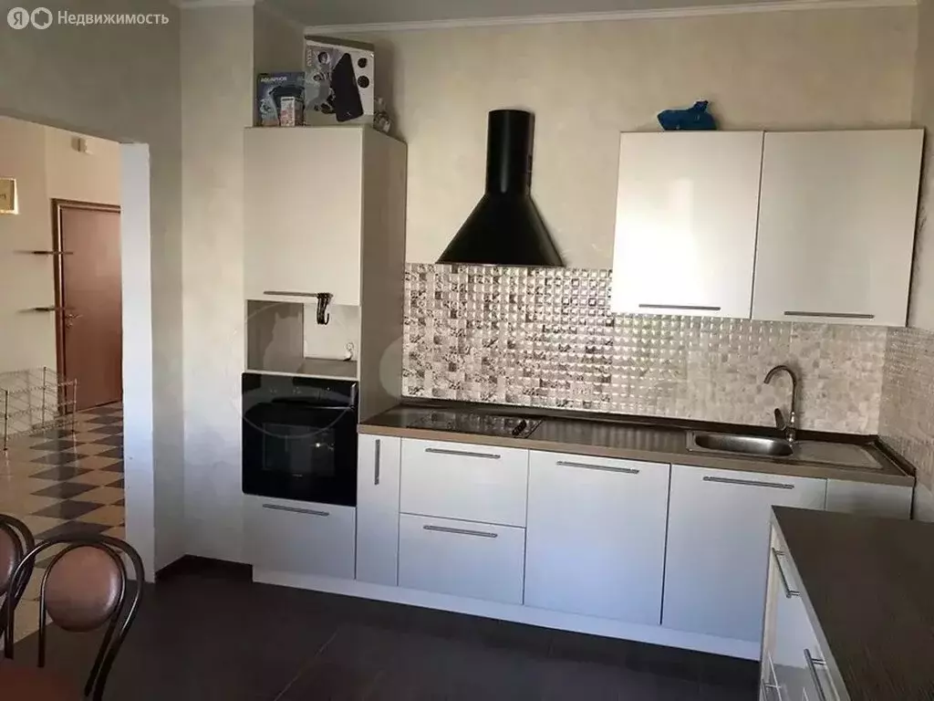 3-комнатная квартира: Тюмень, Холодильная улица, 84/2 (143.2 м) - Фото 1