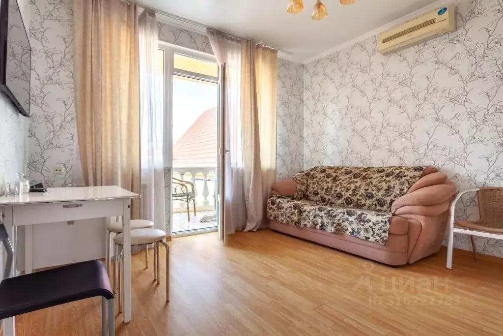 2-к кв. Краснодарский край, Сочи ул. Свердлова, 10А (50.0 м) - Фото 0