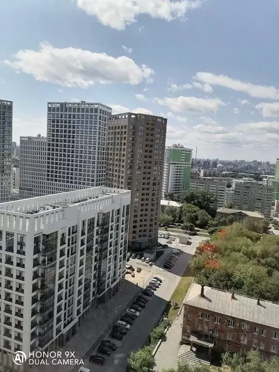 Свободной планировки кв. Свердловская область, Екатеринбург ул. Мира, ... - Фото 1