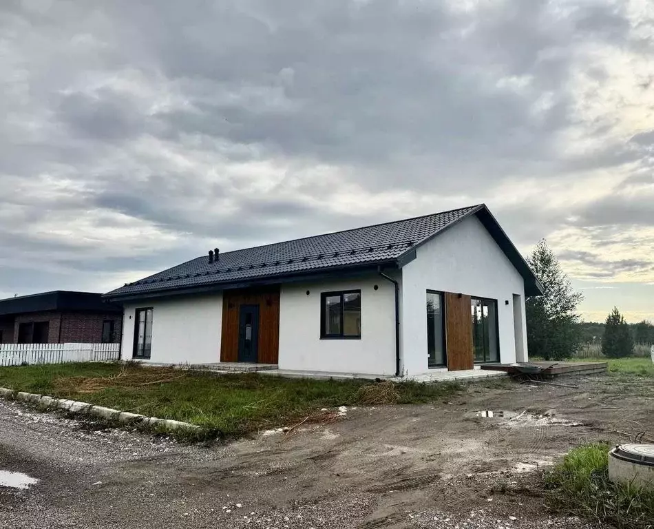 Дом в Красноярский край, Емельяновский муниципальный округ, пос. Сухая ... - Фото 1