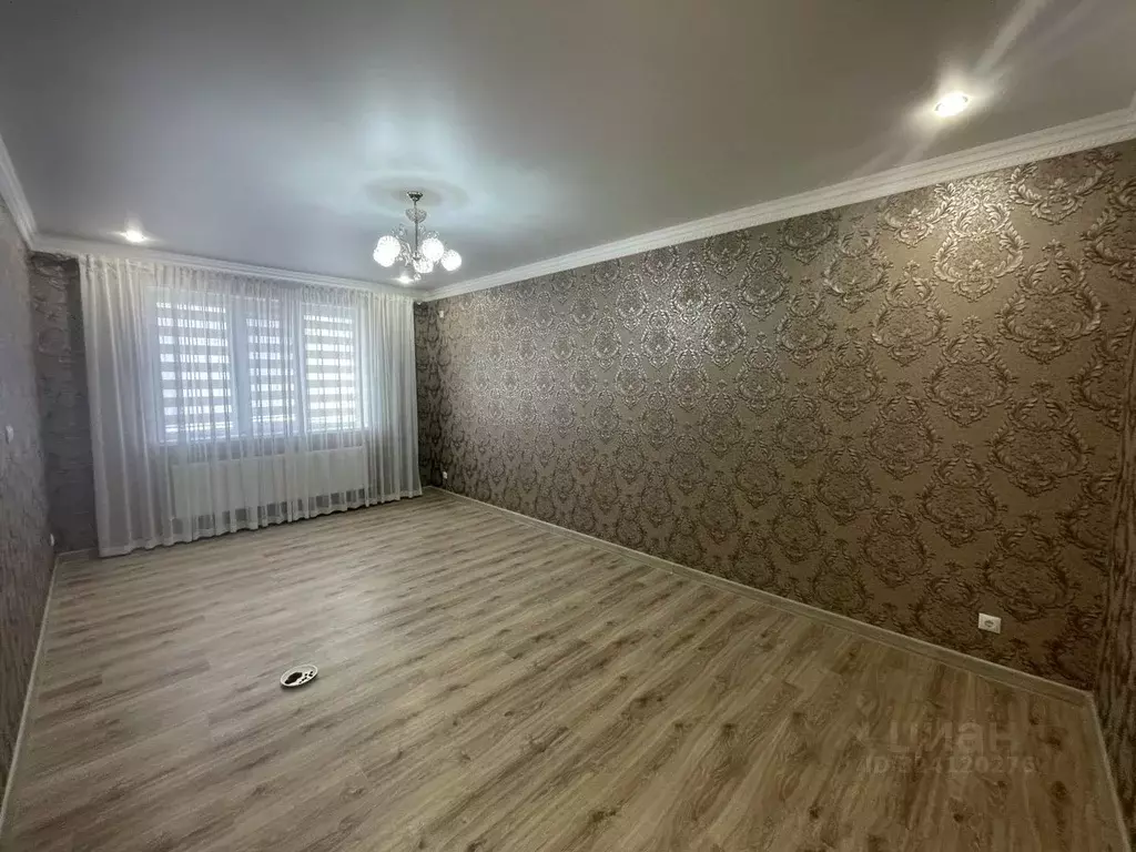 2-к кв. Кабардино-Балкария, Нальчик ул. Шогенова (64.5 м) - Фото 1