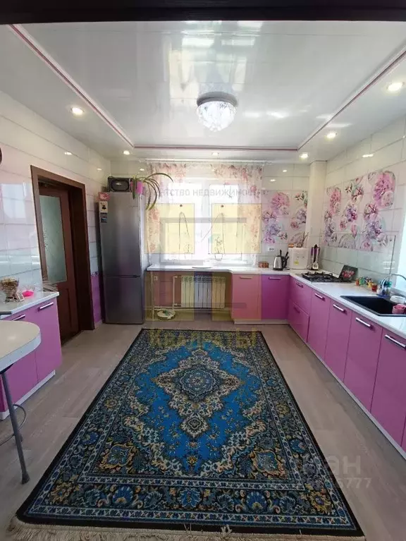 Дом в Омская область, Омск пер. Тургенева, 9 (242 м) - Фото 1