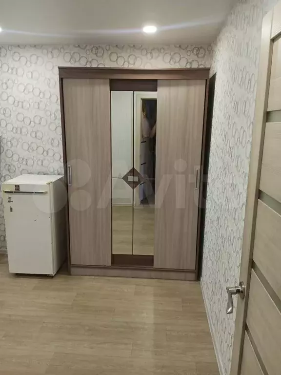 Комната 17,1 м в 3-к., 1/5 эт. - Фото 1