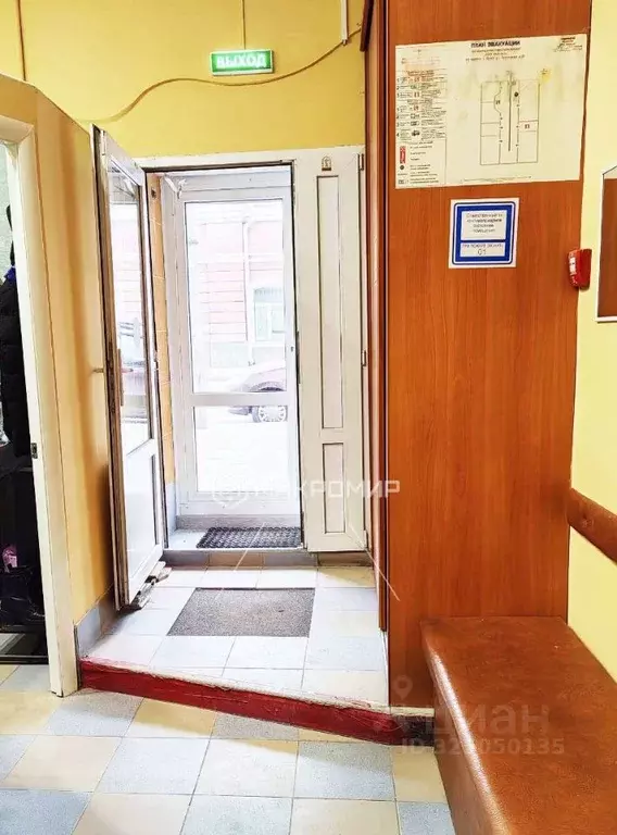 Помещение свободного назначения в Орловская область, Орел ул. ... - Фото 1