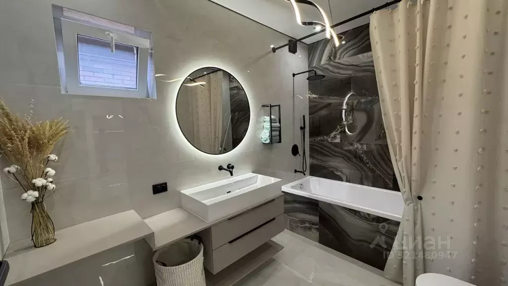 Дом в Ставропольский край, Михайловск Шпаковский район, ул. Николая ... - Фото 1