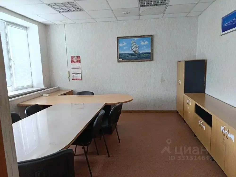 Помещение свободного назначения в Челябинская область, Златоуст просп. ... - Фото 1