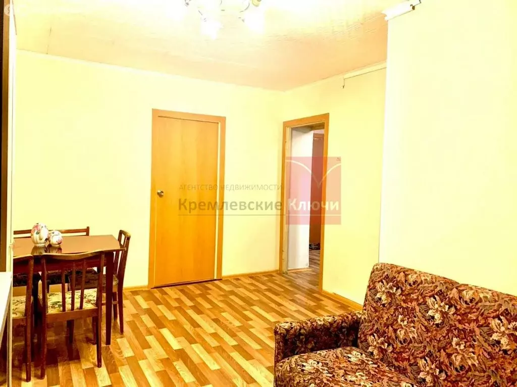 4-комнатная квартира: Санкт-Петербург, проспект Ветеранов, 37 (49 м) - Фото 1