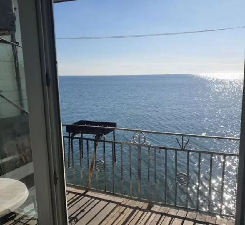 Дом в Ростовская область, Таганрог ул. Адмирала Крюйса, 32 (100 м) - Фото 0