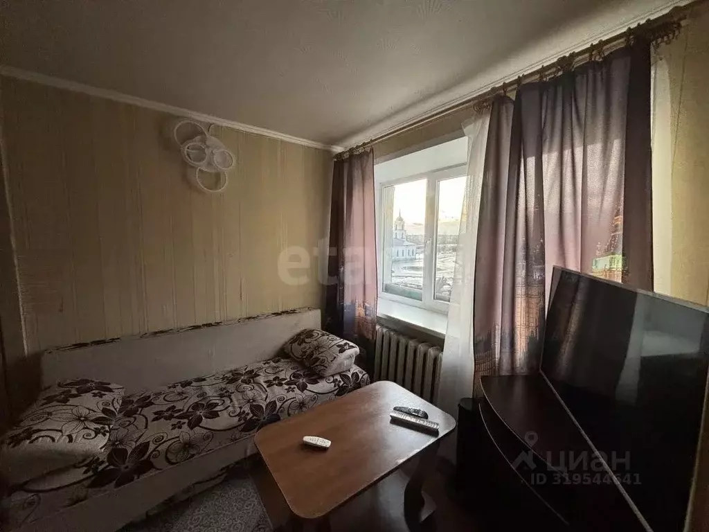 2-к кв. Псковская область, Остров ул. Ленина, 3 (40.1 м) - Фото 1