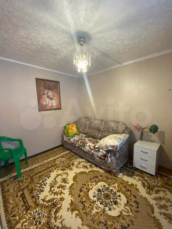 Комната 12 м, 1/2 эт. - Фото 1