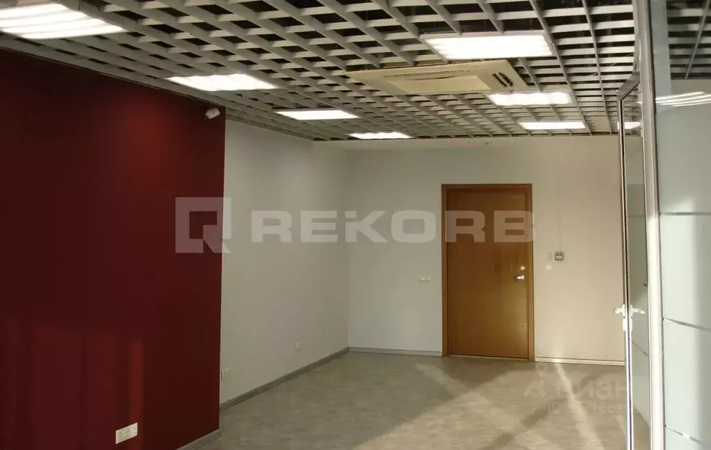 Офис в Санкт-Петербург Петроградская наб., 22 (250 м) - Фото 1
