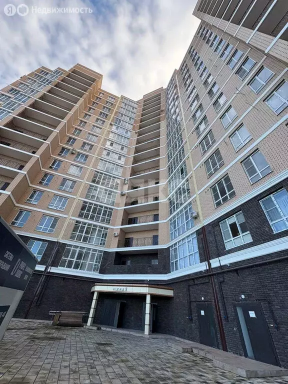 3-комнатная квартира: Майкоп, улица Пирогова, 4 (105 м) - Фото 1