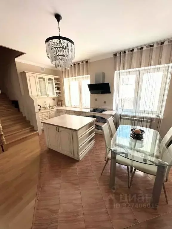 Таунхаус в Москва пос. Газопровод, ул. 1-я Лесные Поляны, 8к18 (300 м) - Фото 1