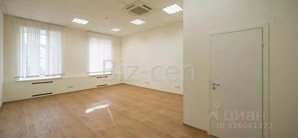 Офис в Санкт-Петербург 17-я Васильевского острова линия, 4-6В (17 м) - Фото 2