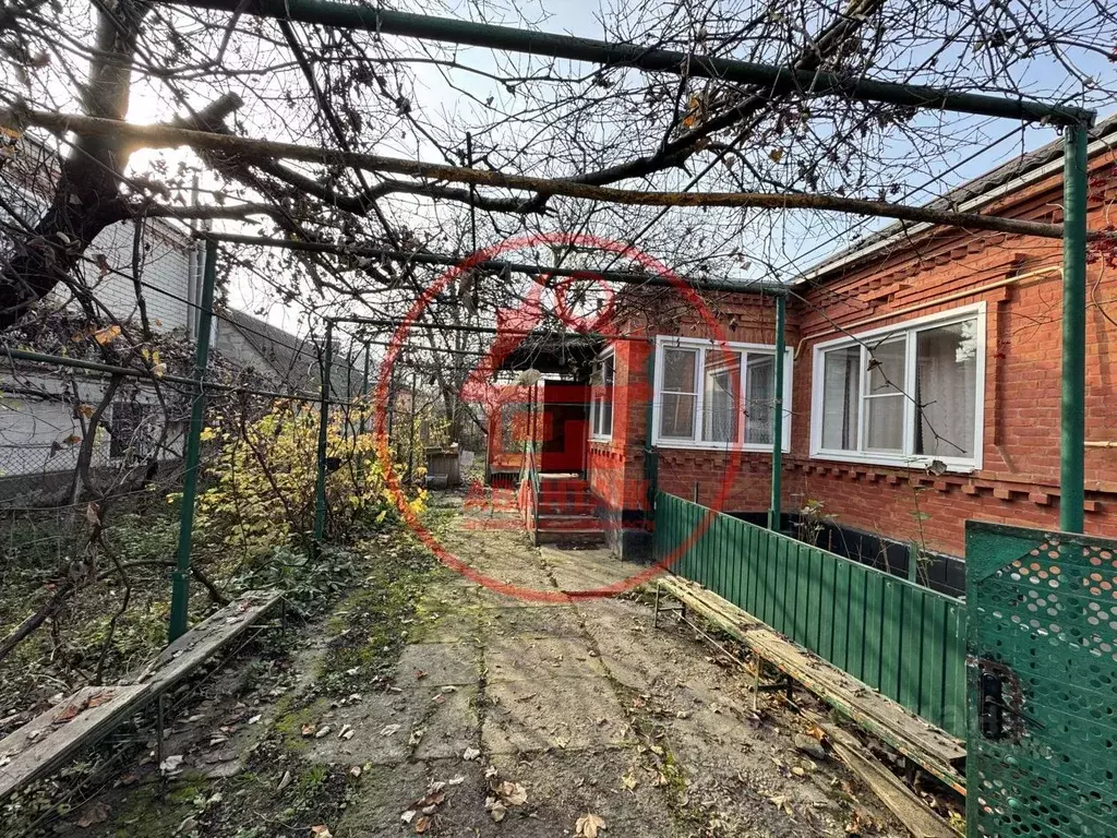 Дом в Краснодарский край, Новокубанск Днепровский пер., 8 (70 м) - Фото 1