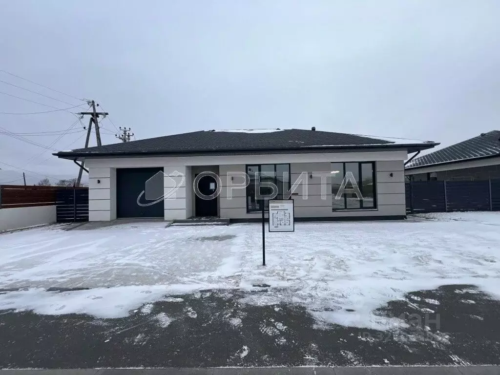 Дом в Тюменская область, Тюменский муниципальный округ, с. Луговое ул. ... - Фото 1