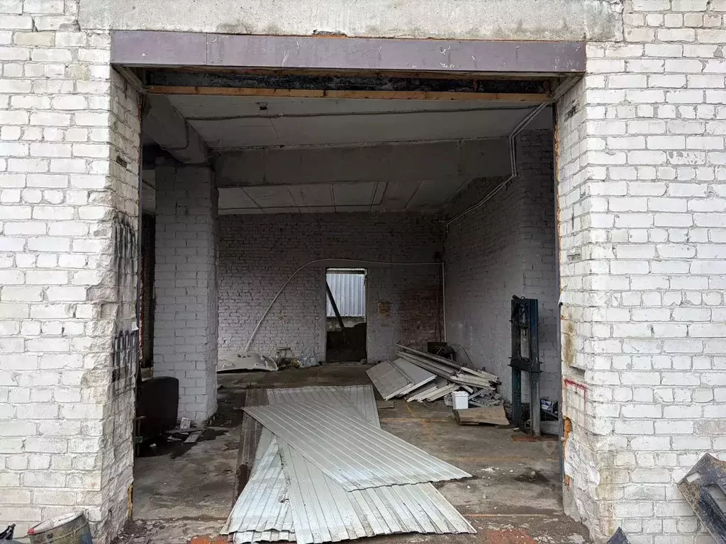 Помещение свободного назначения в Татарстан, Казань ул. 1 Мая, 14 (75 ... - Фото 1