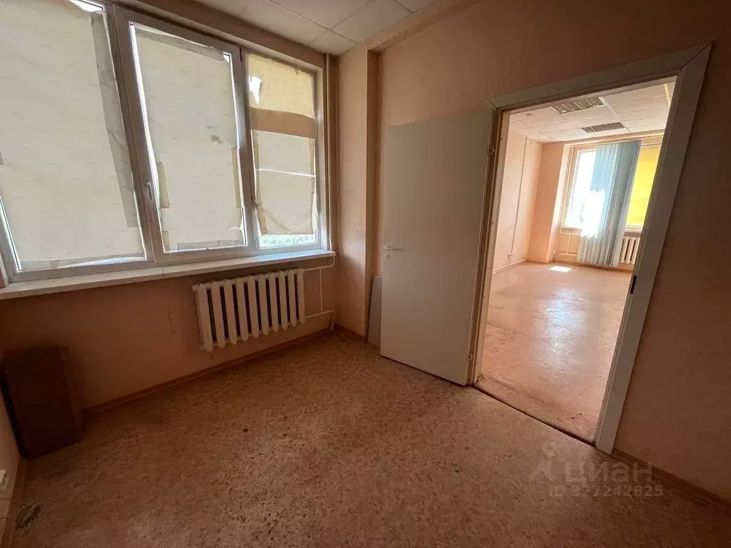 Офис в Волгоградская область, Волгоград пос. Ангарский, ул. Бурейская, ... - Фото 1