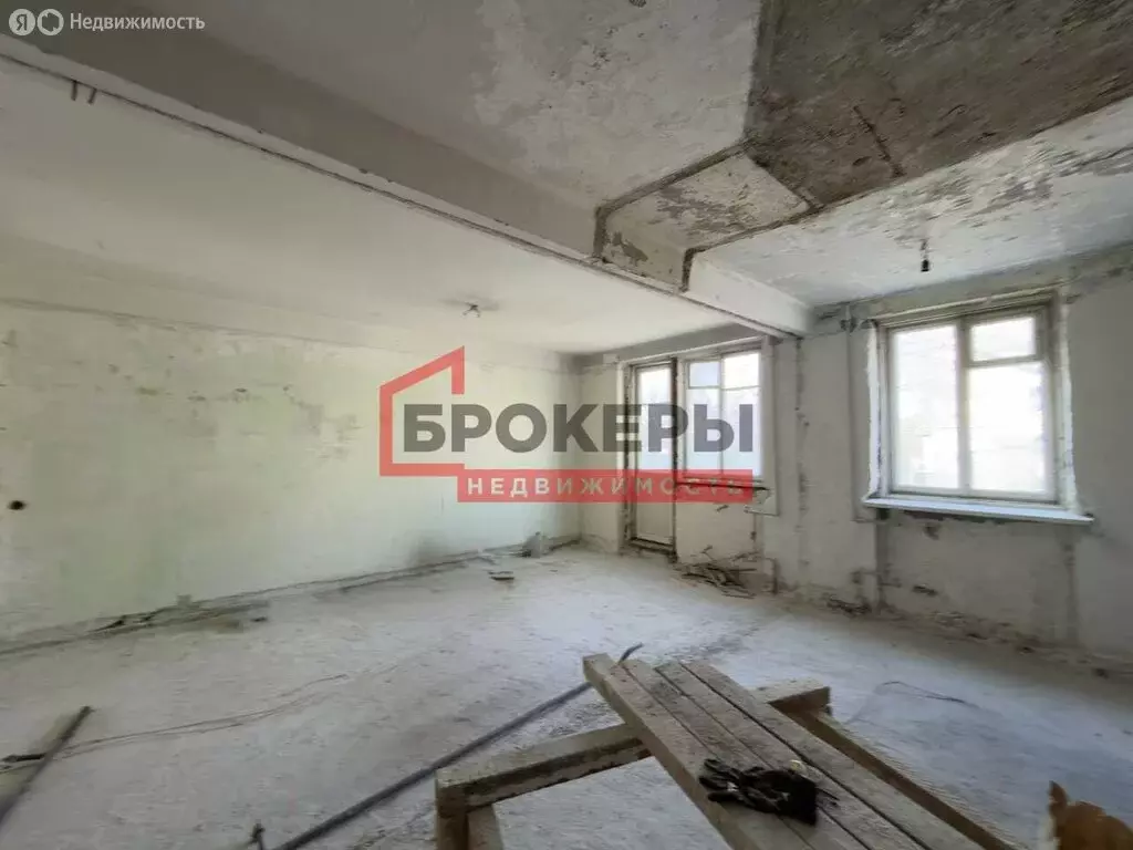 Квартира-студия: Севастополь, улица Хрусталёва, 9 (61.7 м) - Фото 2