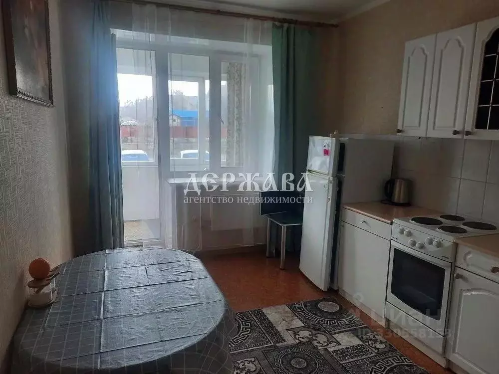 1-к кв. Белгородская область, Старый Оскол Дубрава мкр, 3 кв-л, 35 ... - Фото 1