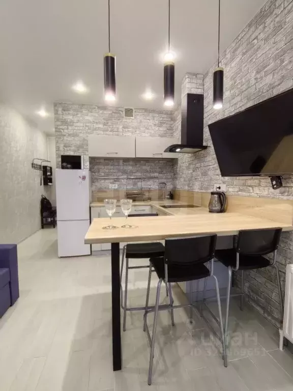 Студия Краснодарский край, Новороссийск наб. Адмирала Серебрякова, ... - Фото 1