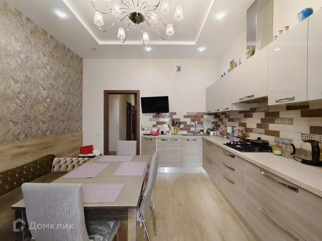 Продаётся 2-к квартира, 61.9 м - Фото 1