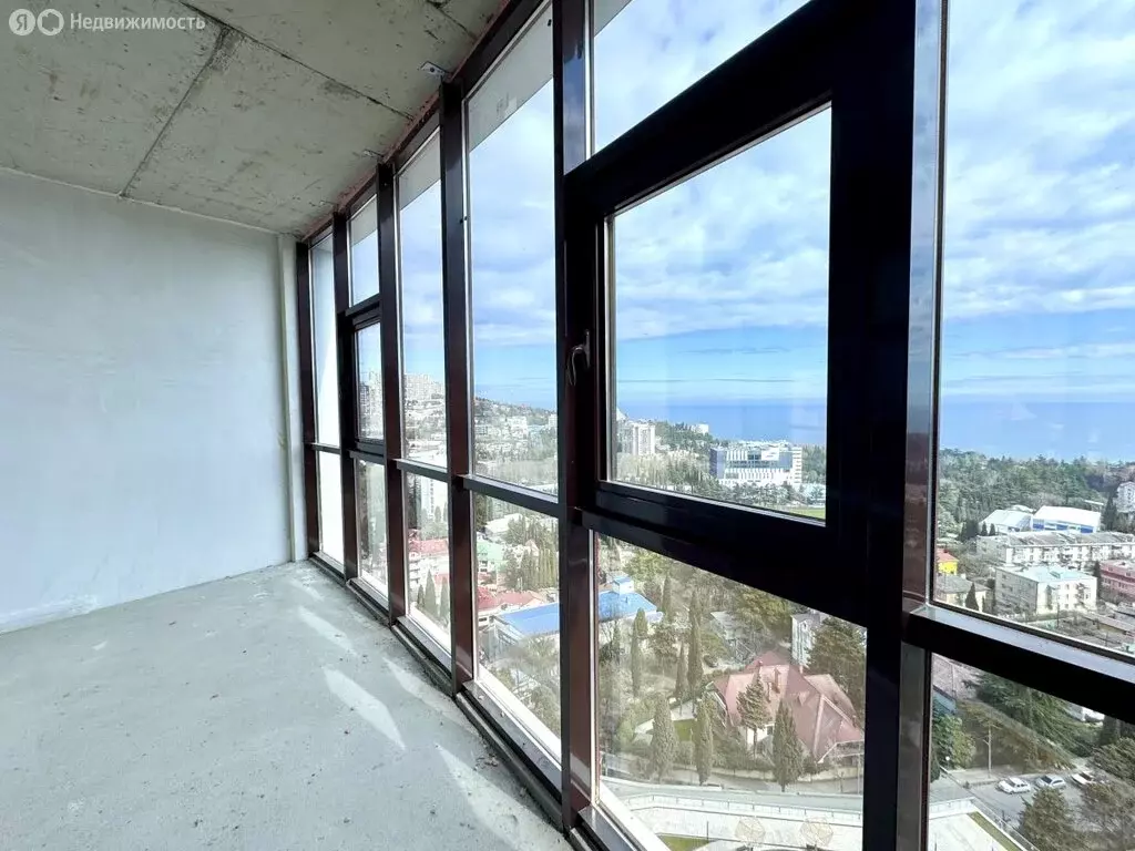 Квартира-студия: Алушта, улица Ленина, 37 (48.8 м) - Фото 1