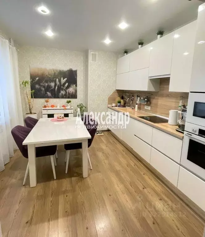 2-к кв. Ленинградская область, Кириши ул. Нефтехимиков, 24А (82.0 м) - Фото 1