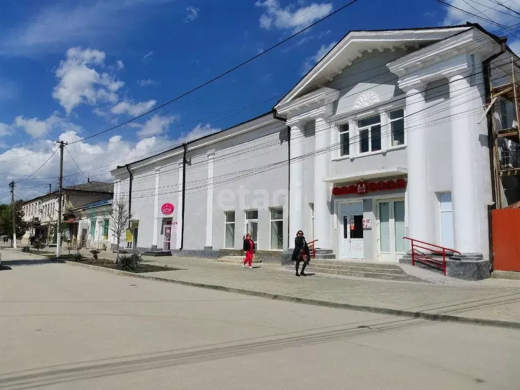 Торговая площадь в Крым, Белогорск ул. Луначарского (75 м) - Фото 0