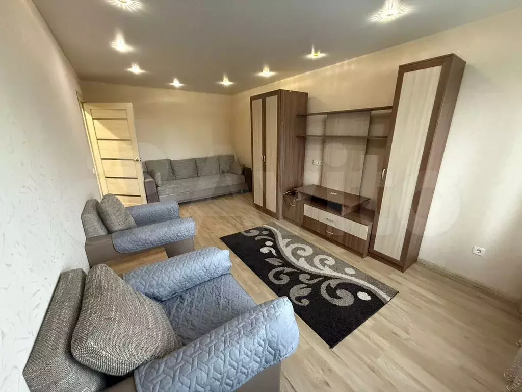 1-к. квартира, 33 м, 7/9 эт. - Фото 0