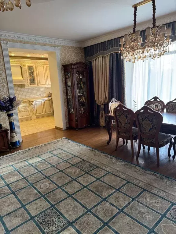 4-к кв. Хакасия, Абакан ул. Пушкина, 54Б (154.7 м) - Фото 1