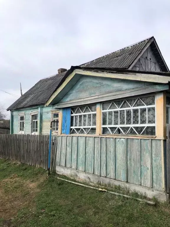 Дом в Брянская область, Навлинский район, Алешинское с/пос, с. ... - Фото 0