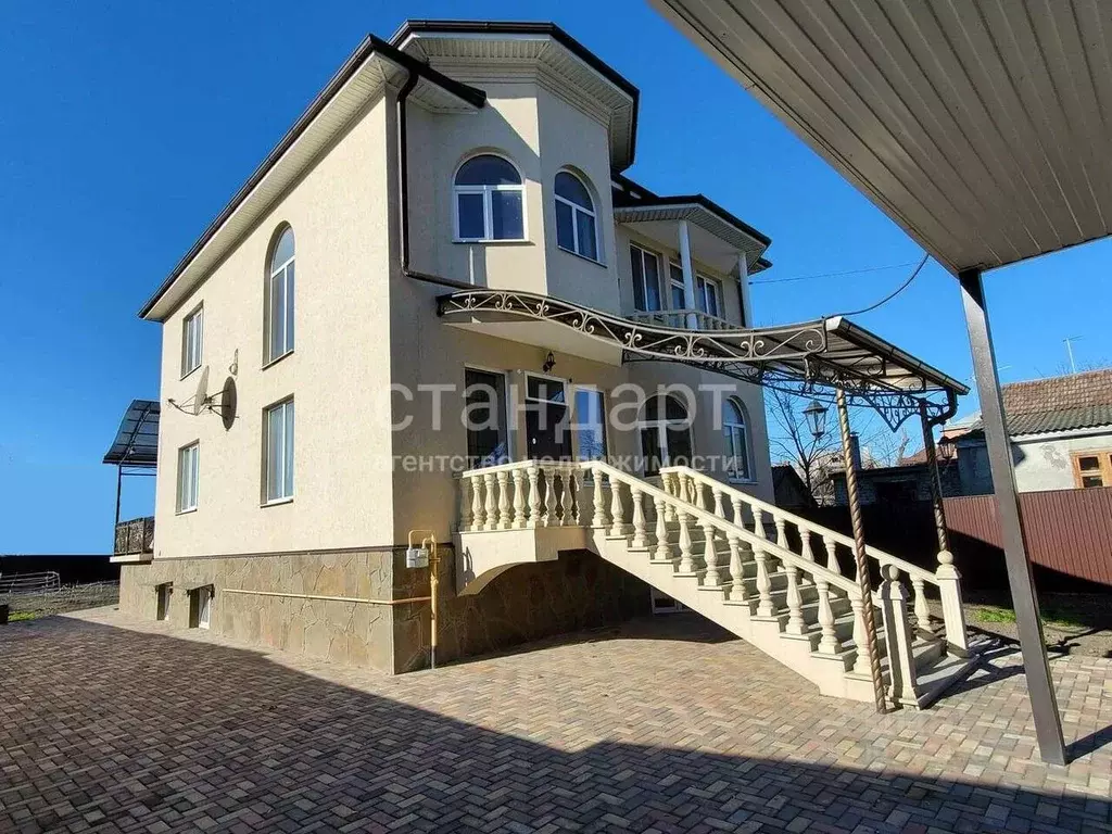 Дом в Ставропольский край, Ессентуки ул. Орджоникидзе, 39 (400 м) - Фото 1