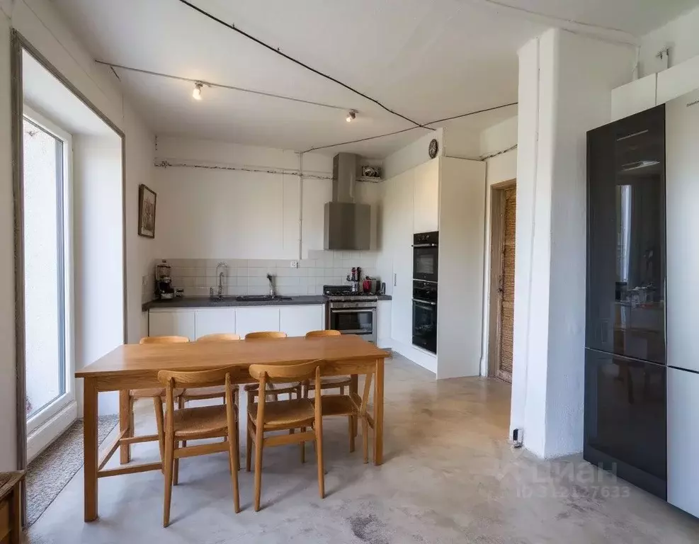 2-к кв. Астраханская область, Астрахань ул. Набережная реки Царева, ... - Фото 2