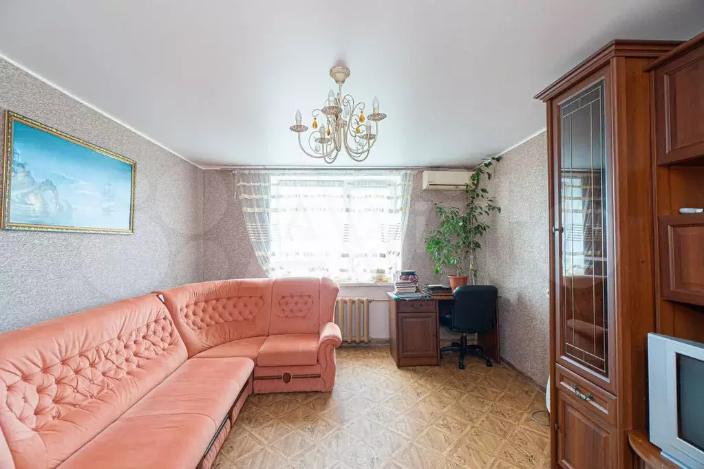 2-к. квартира, 55 м, 4/4 эт. - Фото 1