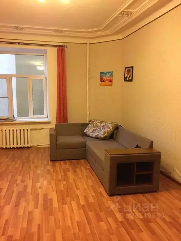 Комната Санкт-Петербург 10-я Советская ул., 14 (29.3 м) - Фото 1