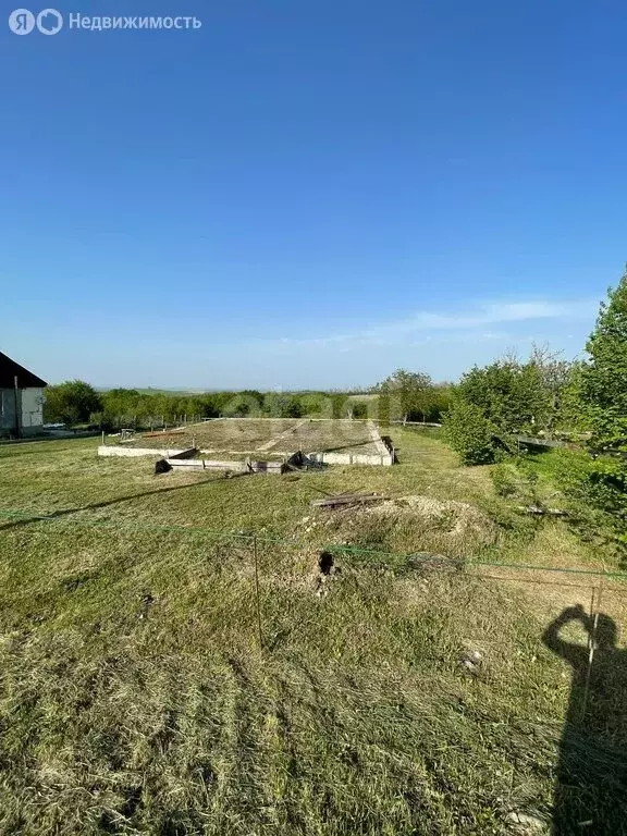 Участок в посёлок Саук-Дере, Каштановая улица (9.8 м) - Фото 0