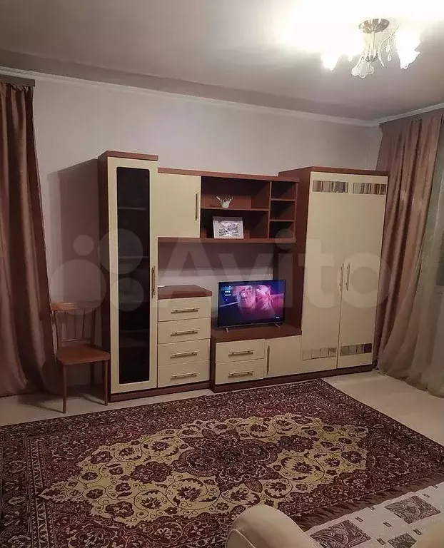 1-к. квартира, 35 м, 8/9 эт. - Фото 0