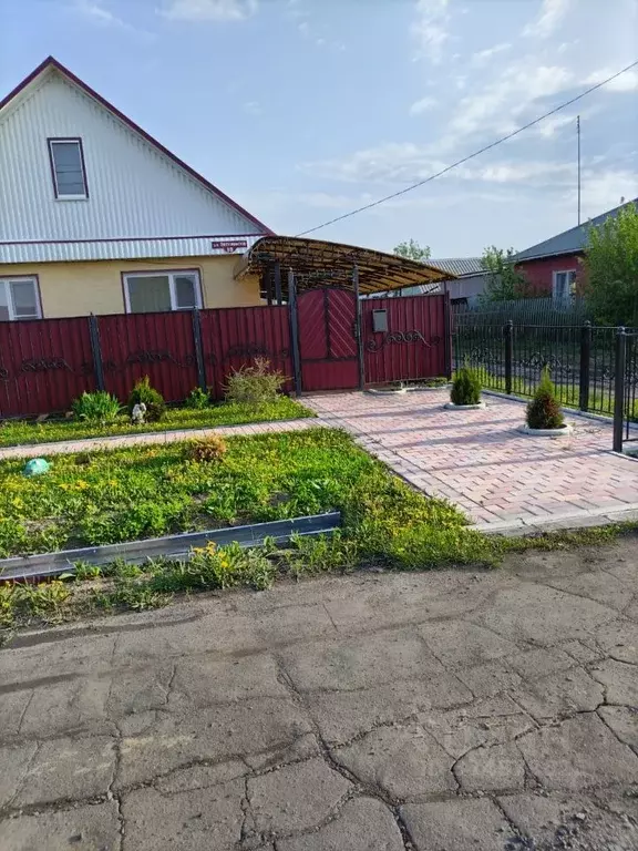 Дом в Омская область, Таврическое рп ул. Энтузиастов, 19 (55 м) - Фото 0