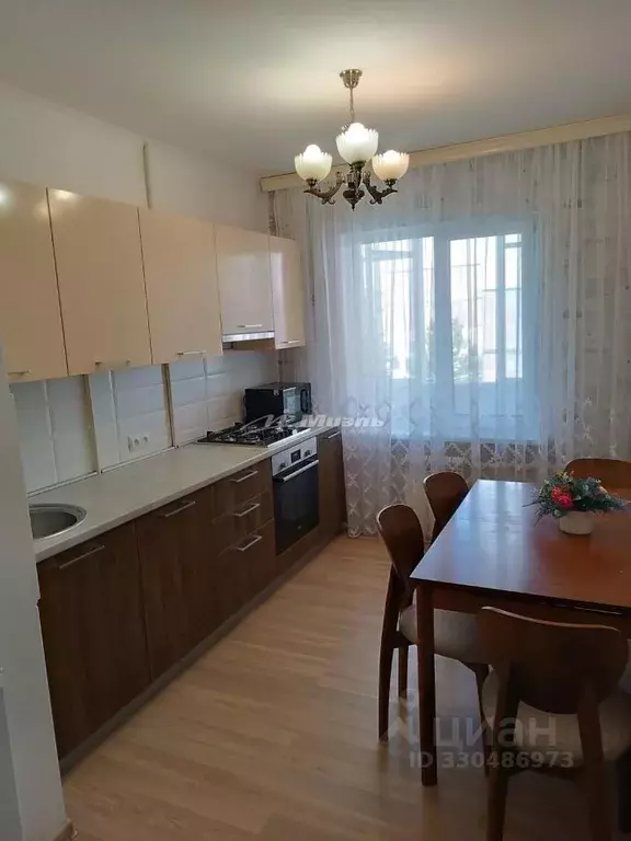 3-к кв. Крым, Симферополь ул. Воровского, 60 (67.1 м) - Фото 1
