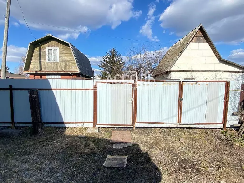 Дом в Омская область, Омск СОСН Авангард-2 тер., аллея 2-я (40 м) - Фото 1