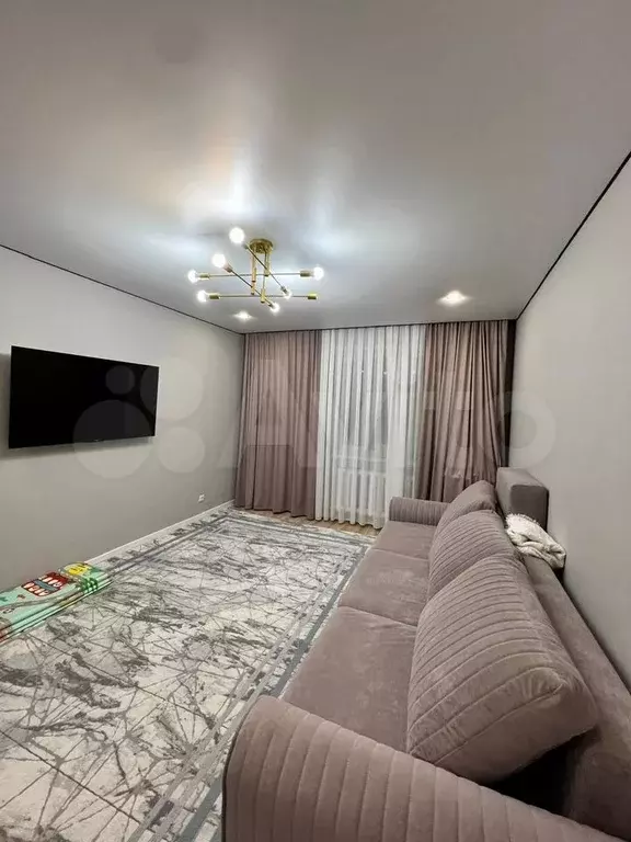 3-к. квартира, 60 м, 2/10 эт. - Фото 0