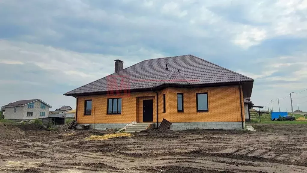 Дом в Белгородская область, Старый Оскол ул. Кладовая (140 м) - Фото 1