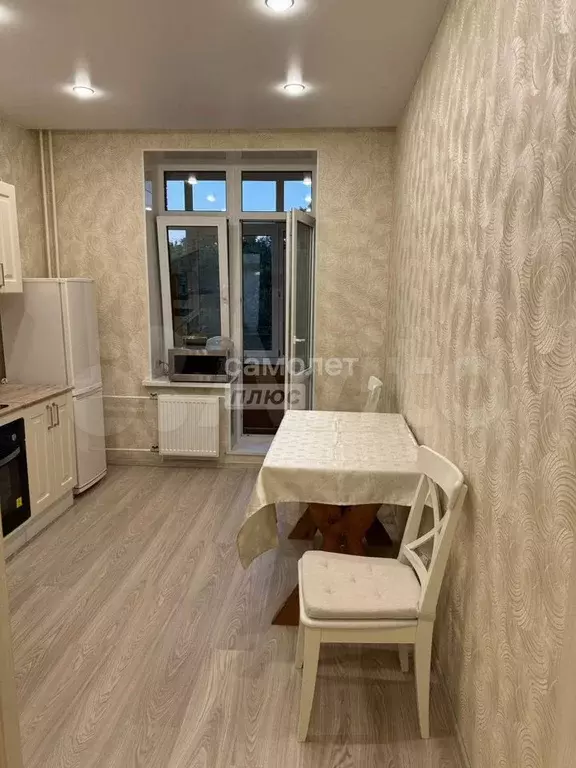 1-к. квартира, 36 м, 6/8 эт. - Фото 1